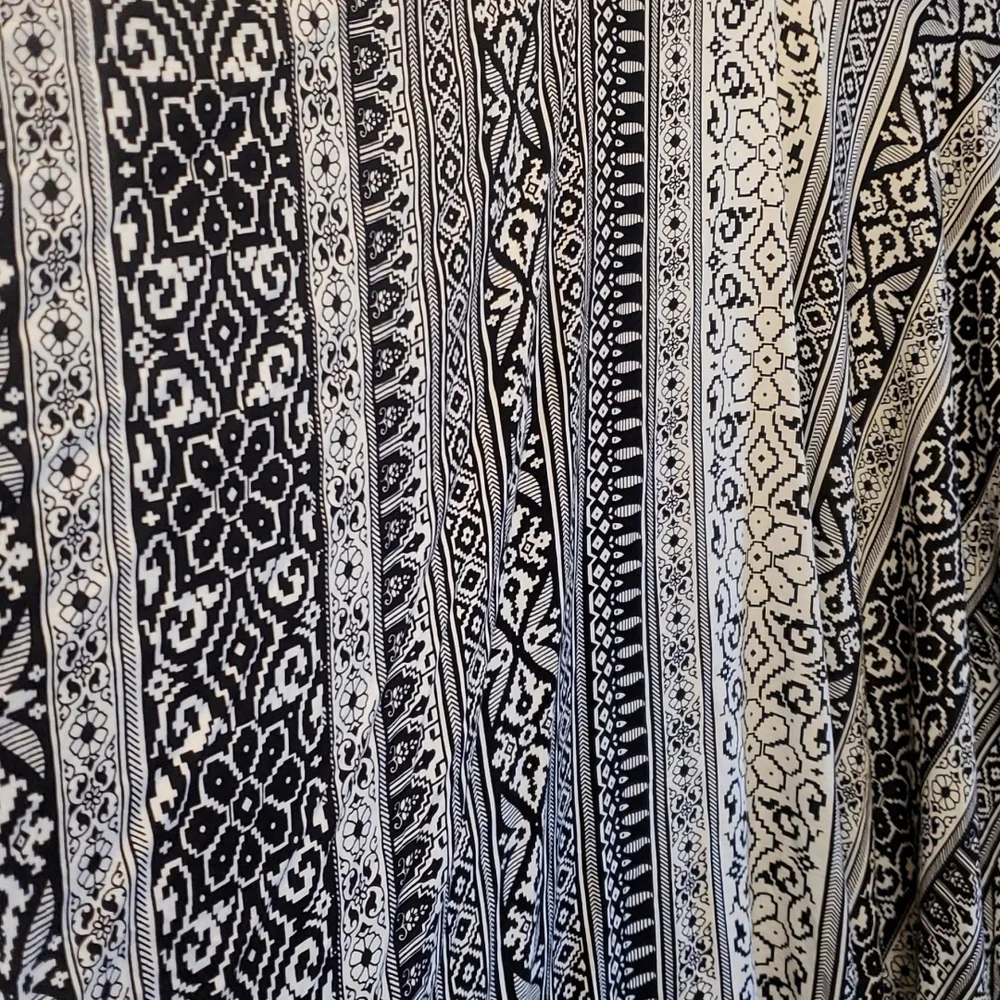 (SOLD) Lane Bryant Kimono Cover Up - Picture 8 of 8